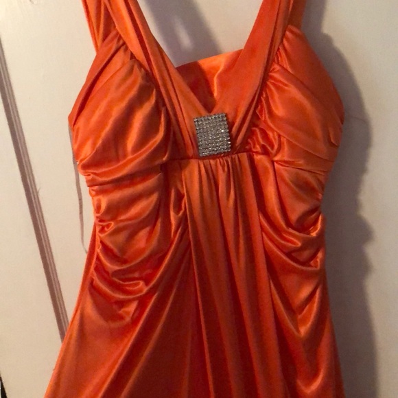 Dress - Picture 4 of 4